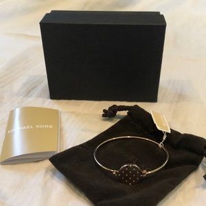 New!!! Michael Kors Bracelet